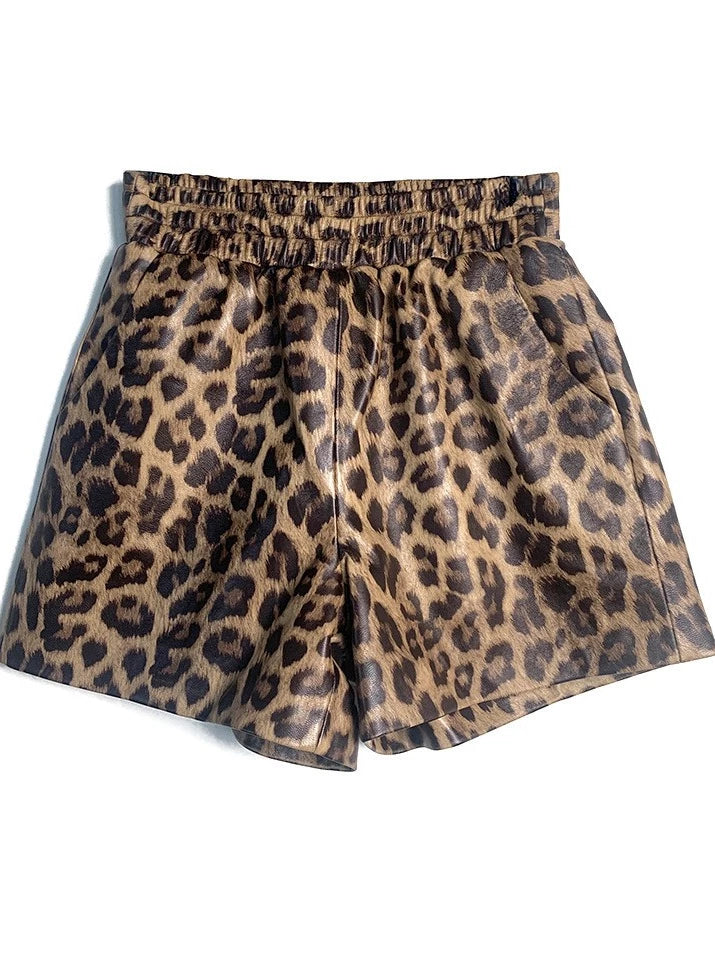 Women's Stretch Fall Winter Leopard Leather Shorts Weekend Everyday Wear Versatile