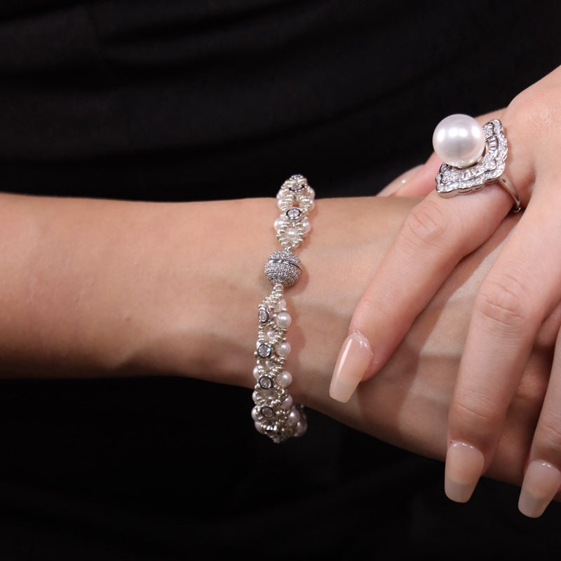 Pearl French-inspired jewelry set by Yoshan, detail view 3