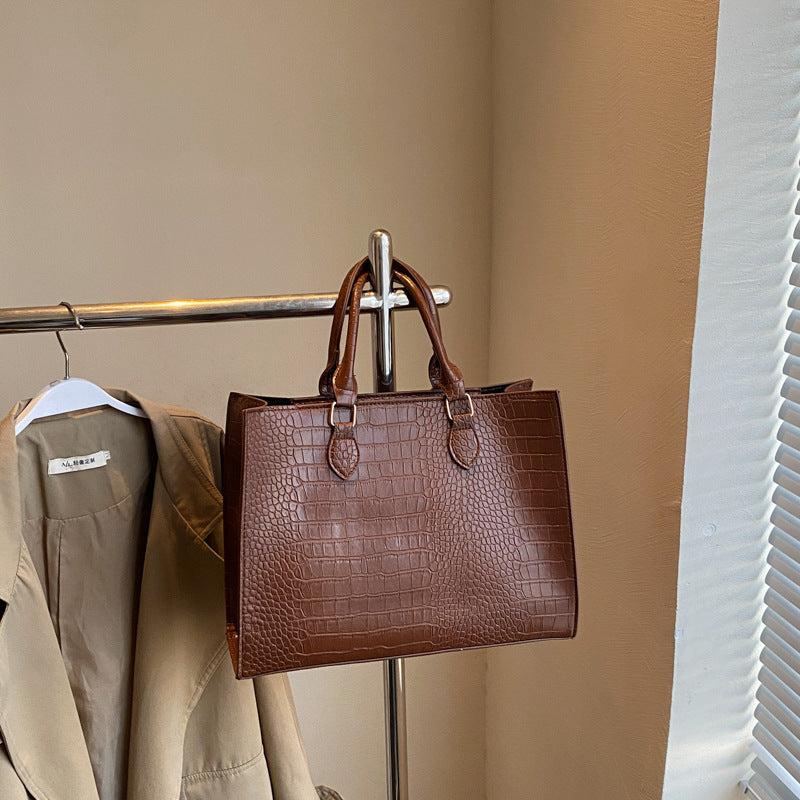 Women's Large-capacity Summer Casual Tote Bag Shoulder Crossbody Purse Versatile Work and Travel Office