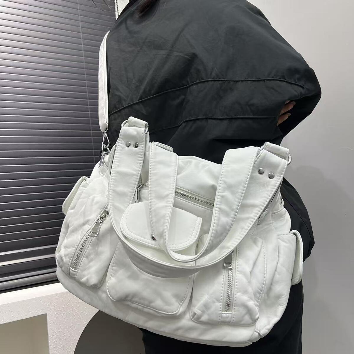 Women's Large-Capacity Y2k Streetwear Retro Tote Bag Shoulder Crossbody Purse Work and Travel Office