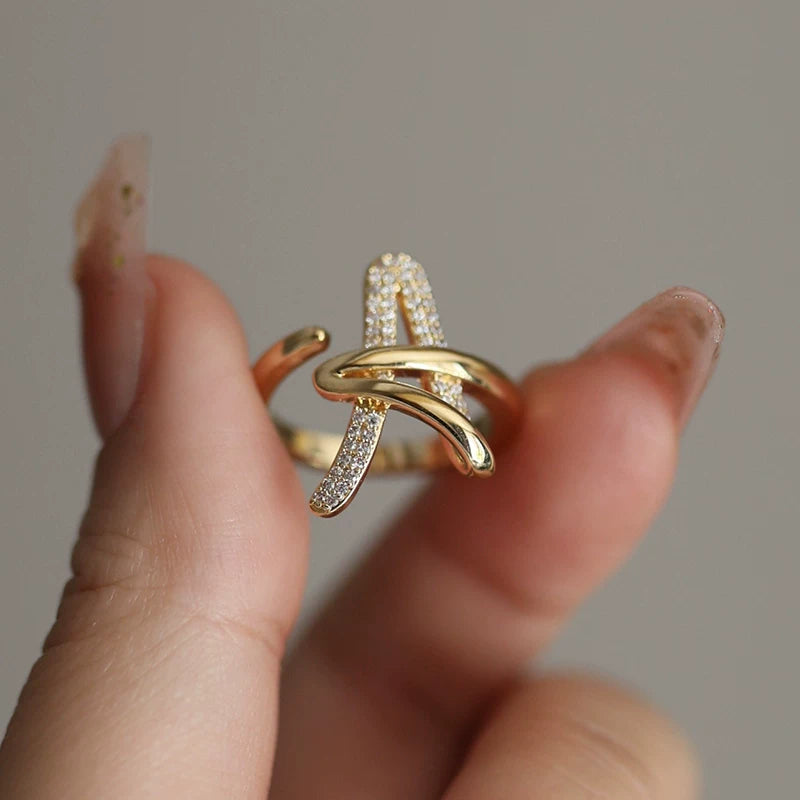 Cutout ring by Yoshan, detail view 3
