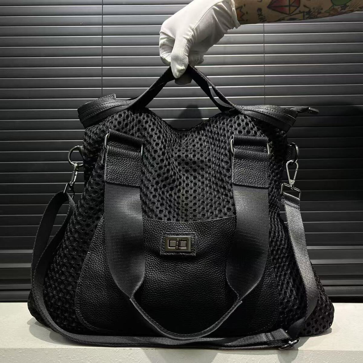 Women's Large-Capacity Lightweight Breathable Mesh Retro Casual Tote Bag Shoulder Crossbody Purse Work and Travel Office
