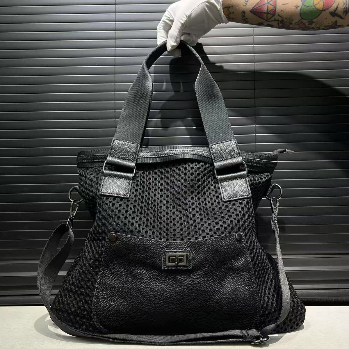 Women's Large-Capacity Lightweight Breathable Mesh Retro Casual Tote Bag Shoulder Crossbody Purse Work and Travel Office