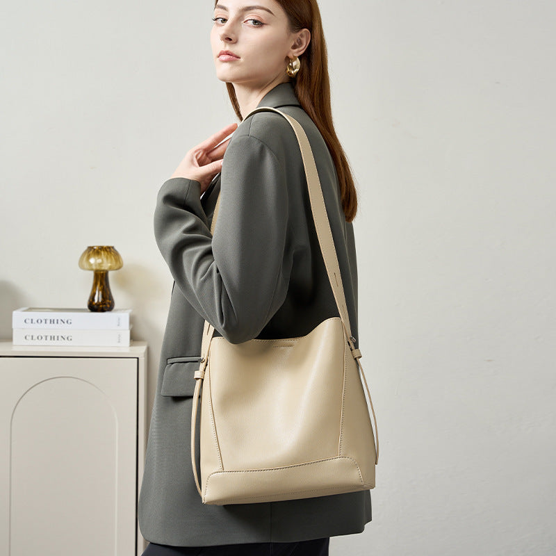Women's Large-capacity Commute Office Leather Workwear Bucket Bag Drawstring Shoulder Purse Hobo for Everyday Use Travel Premium Versatile