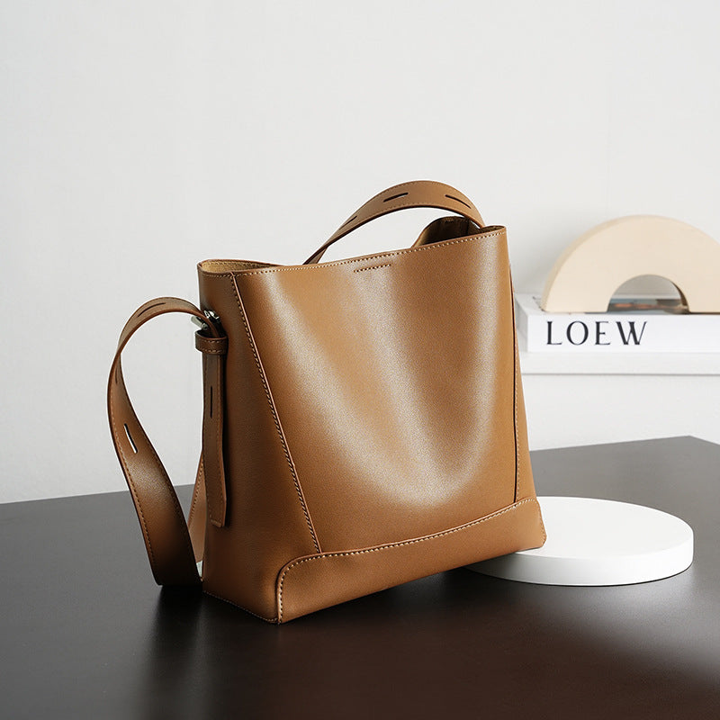 Women's Large-capacity Commute Office Leather Workwear Bucket Bag Drawstring Shoulder Purse Hobo for Everyday Use Travel Premium Versatile
