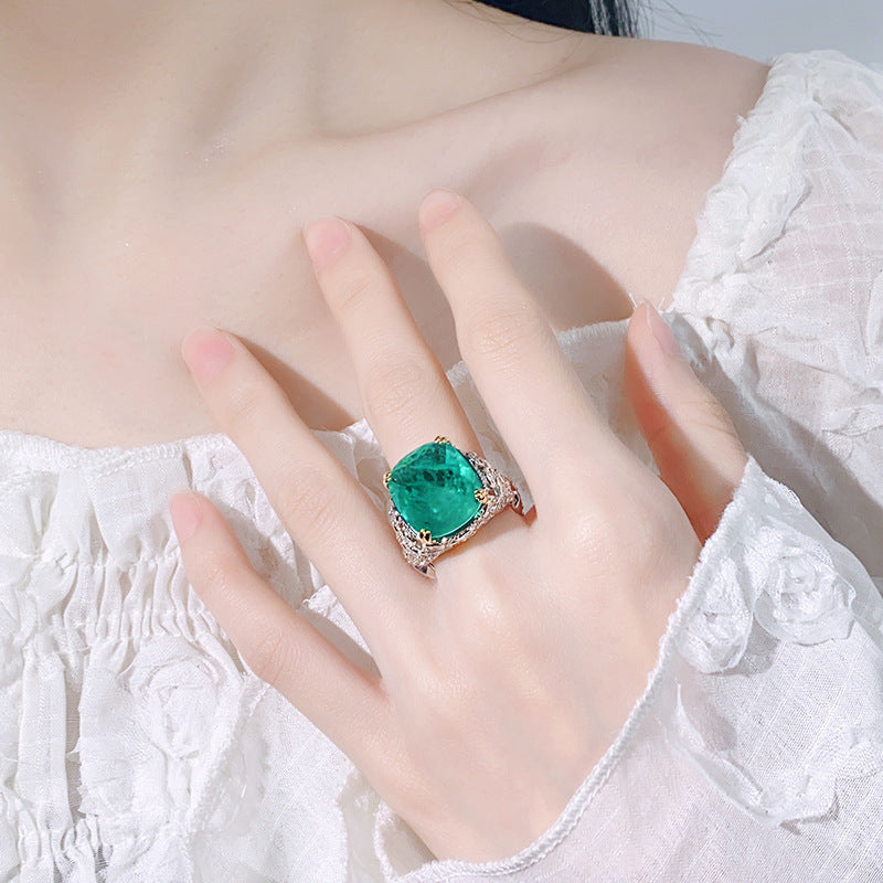 Cubic zirconia ring by Yoshan, detail view 3