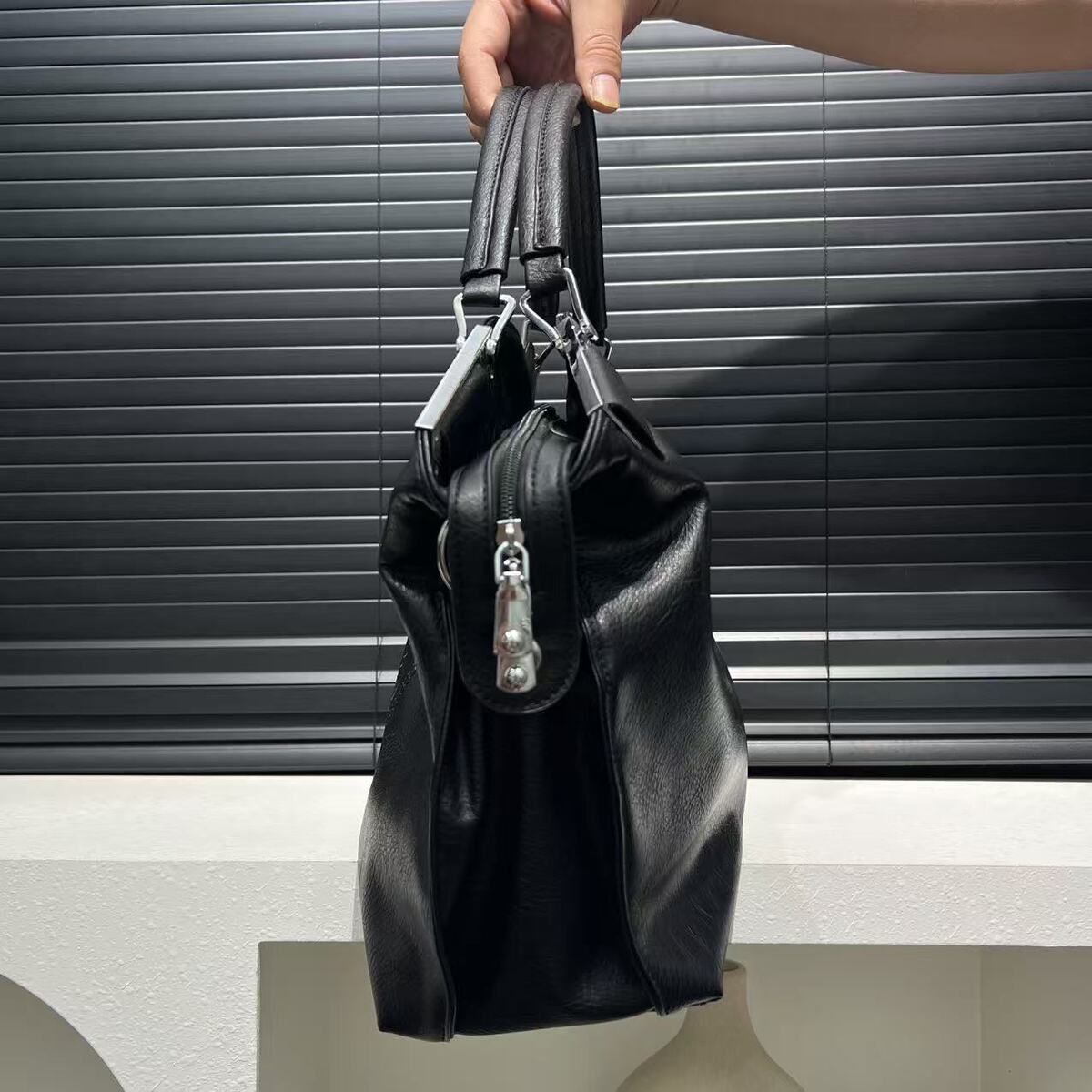 Women's Large-Capacity Retro Tote Bag Shoulder Crossbody Purse Work and Travel Office