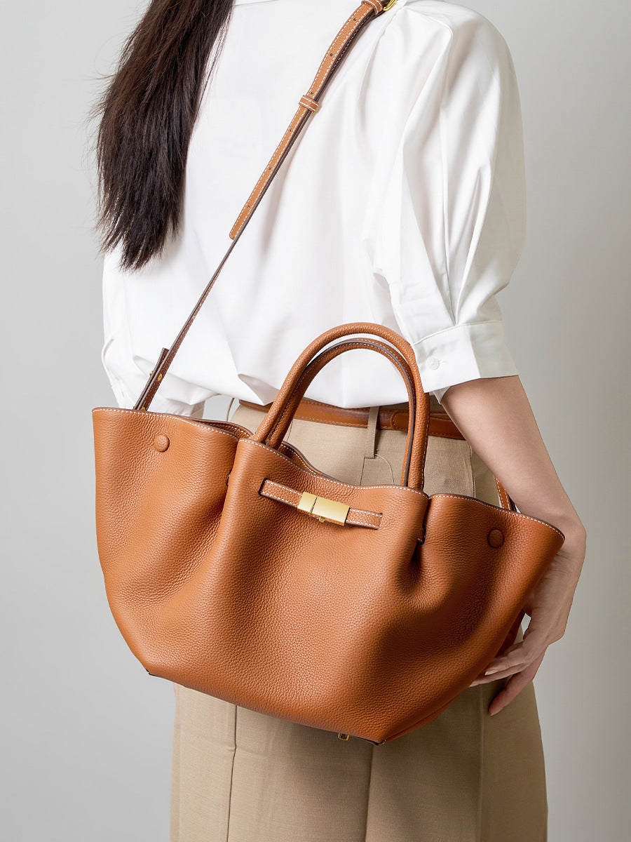Women's Large-capacity Leather Dumpling Bag Crossbody Purse for Travel and Sightseeing Everyday Casual Streetwear Premium Versatile Date Night Office