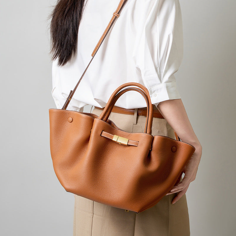 Women's Large-capacity Leather Dumpling Bag Crossbody Purse for Travel and Sightseeing Everyday Casual Streetwear Premium Versatile Date Night Office