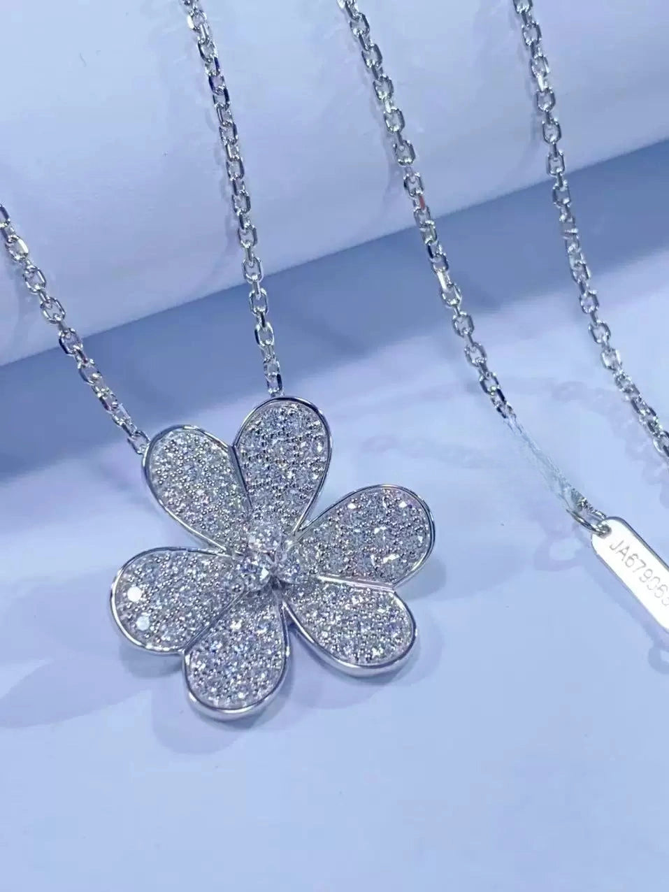 Pendant necklace by Yoshan