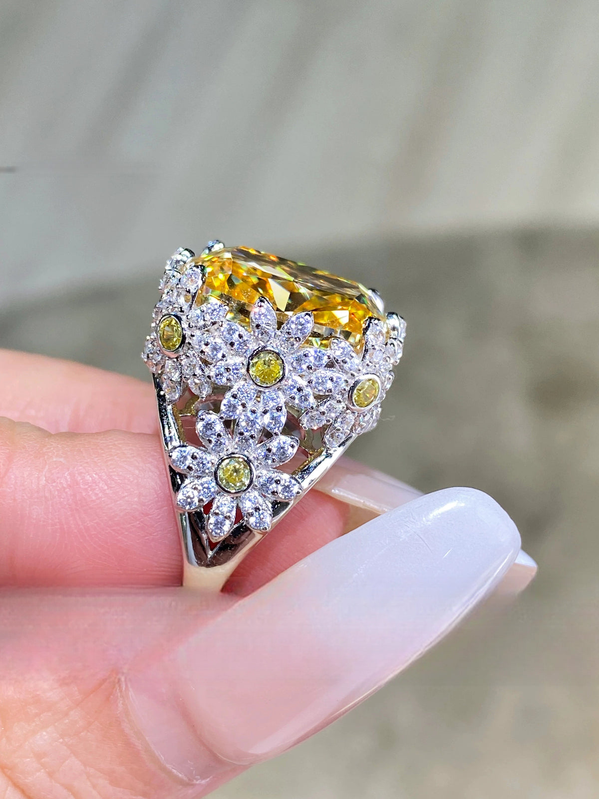 Pendant necklace by Yoshan