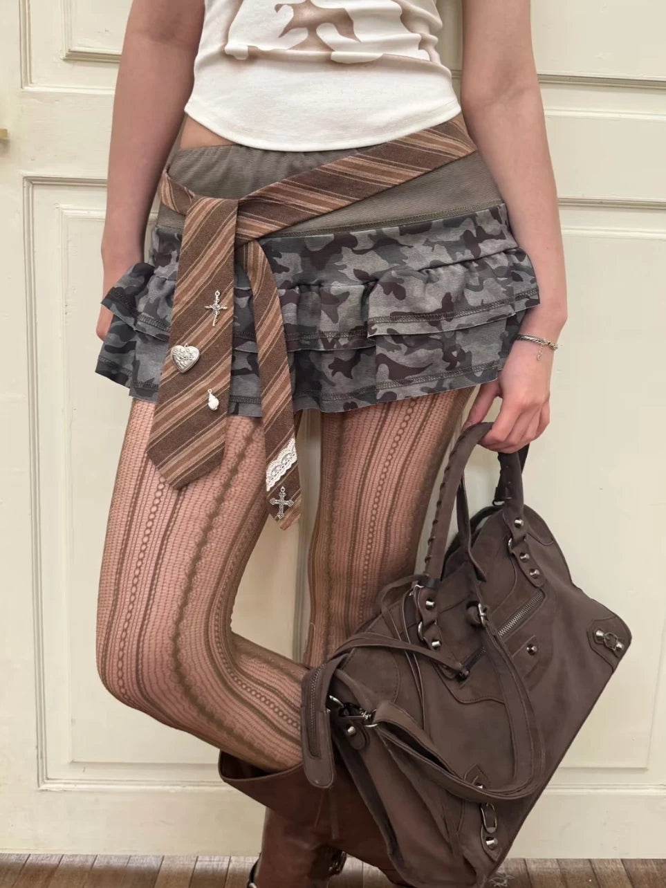 Women's Large-capacity Studded Fall Winter Tote Bag Shoulder Crossbody Purse Work Travel Everyday Purse