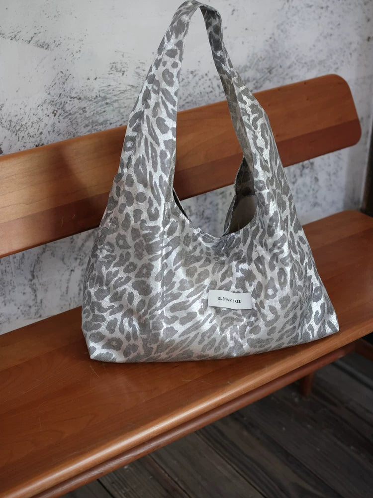 Women's Large-capacity Canvas Office Leopard Elegant Workwear Hobo Bag Slouchy Shoulder Purse Work Travel Everyday Purse