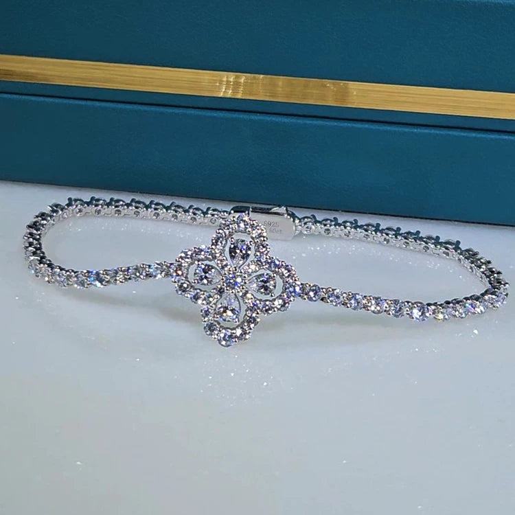 Cuff bracelet by Yoshan, detail view 6