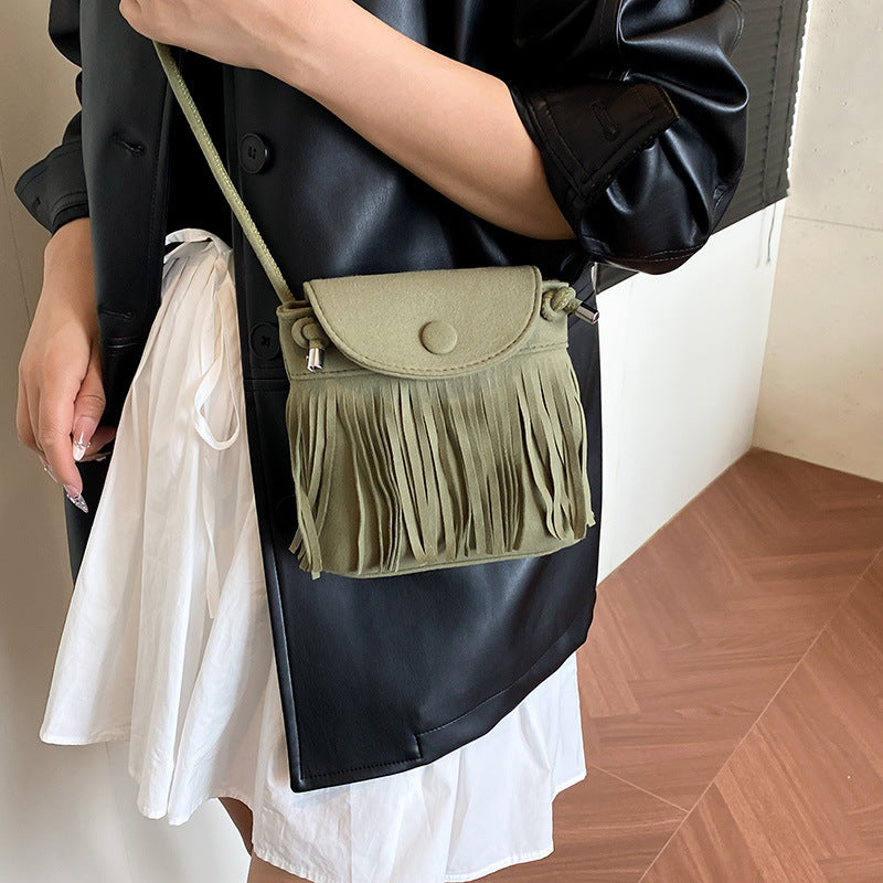 Women's Large-Capacity Minimalist Tassel Suede-Look Hong Kong Vintage Retro Casual Handbag Shoulder Crossbody Purse for Work and Travel Office School Everyday
