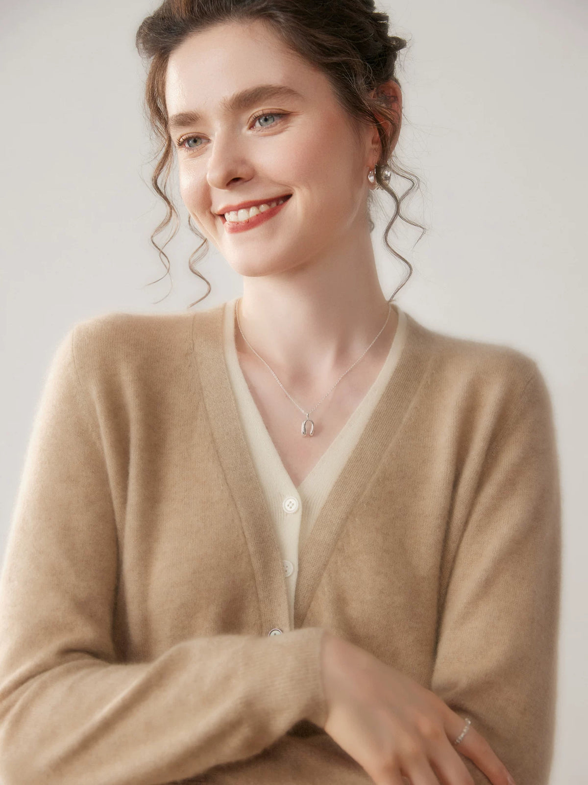 Women's Knit V-Neck Fall Winter Oversized Layered Hoodie Color-Block Sweatshirt for Casual Streetwear Travel and Weekend Everyday Date Night Holiday Party