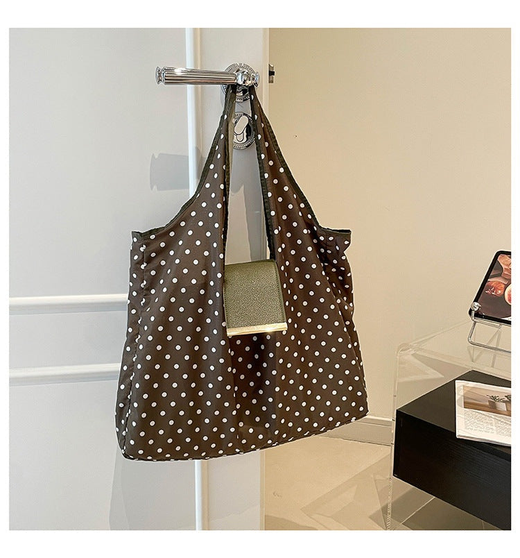 Green polka-dot