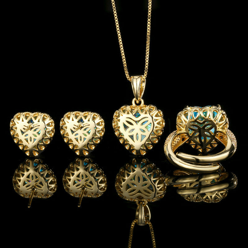Earrings by Yoshan, detail view 4