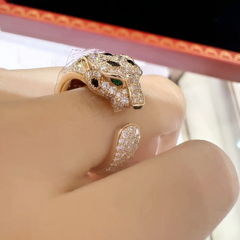 Crystal ring by Yoshan, detail view 3