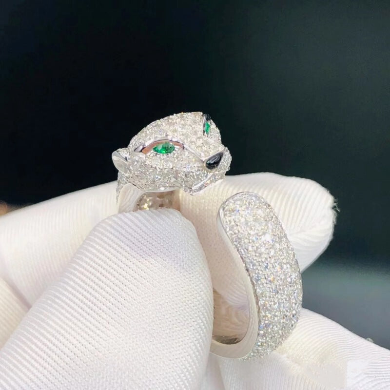 Crystal ring by Yoshan, detail view 4