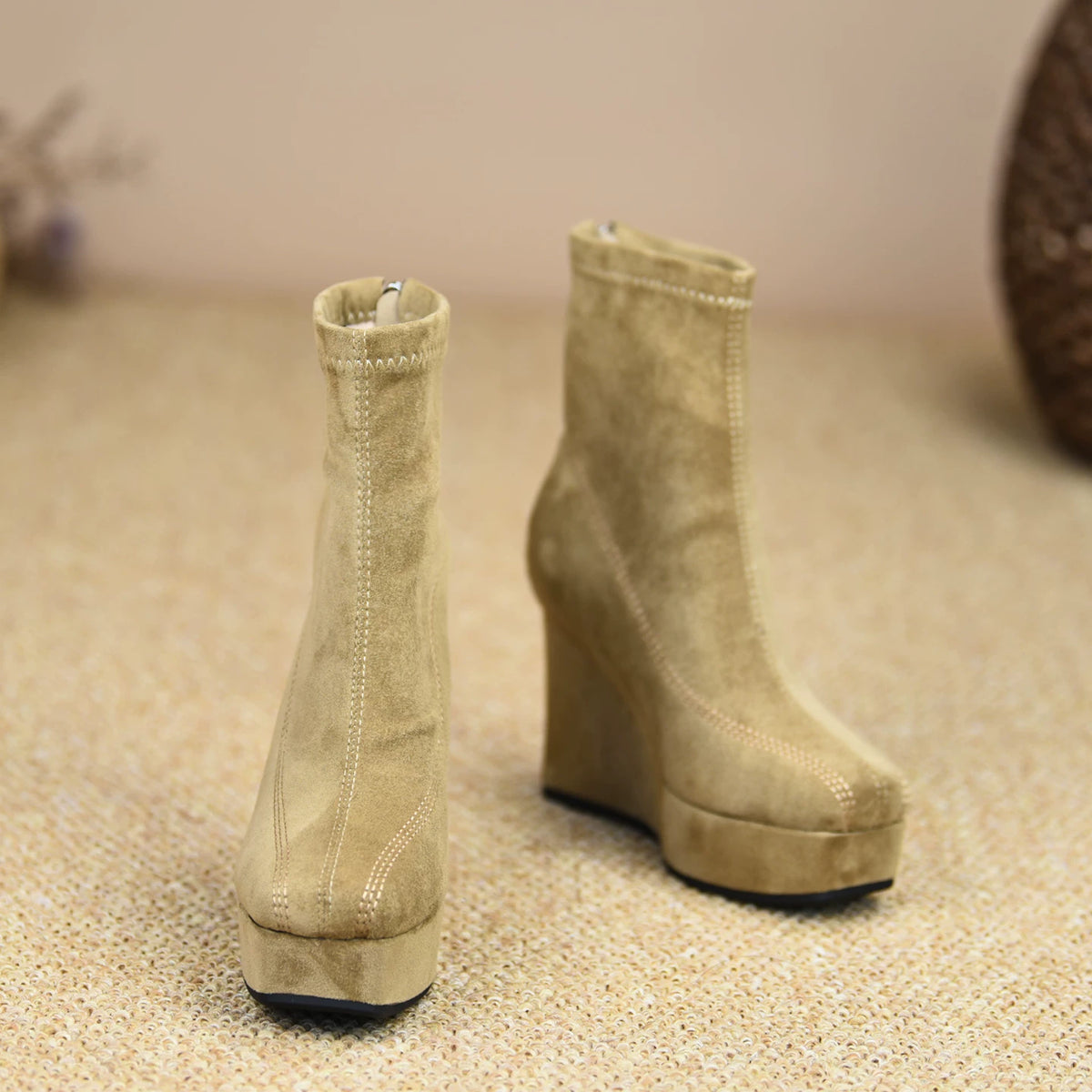 Women's Fall Winter Chunky Sole Wedge High Heel Petite Ankle Boots for Office and Weekend Streetwear Everyday Wear