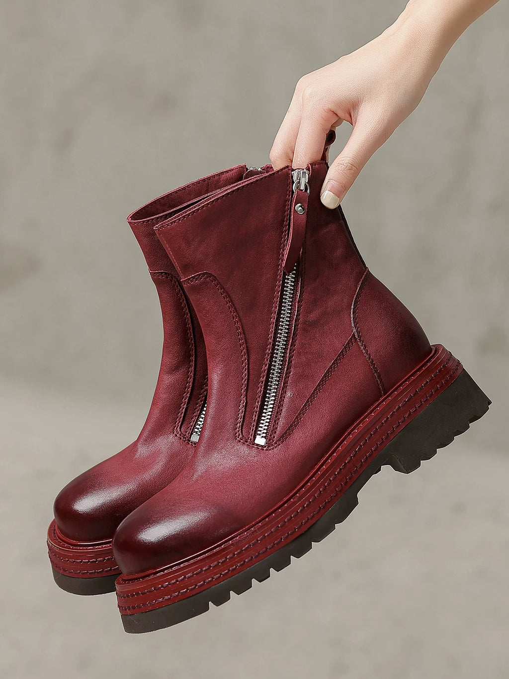 Women's Chunky Sole Leather Block Heel Zip Martin Combat Boots for Fall Outfits Streetwear Winter Office and Weekend Everyday Wear
