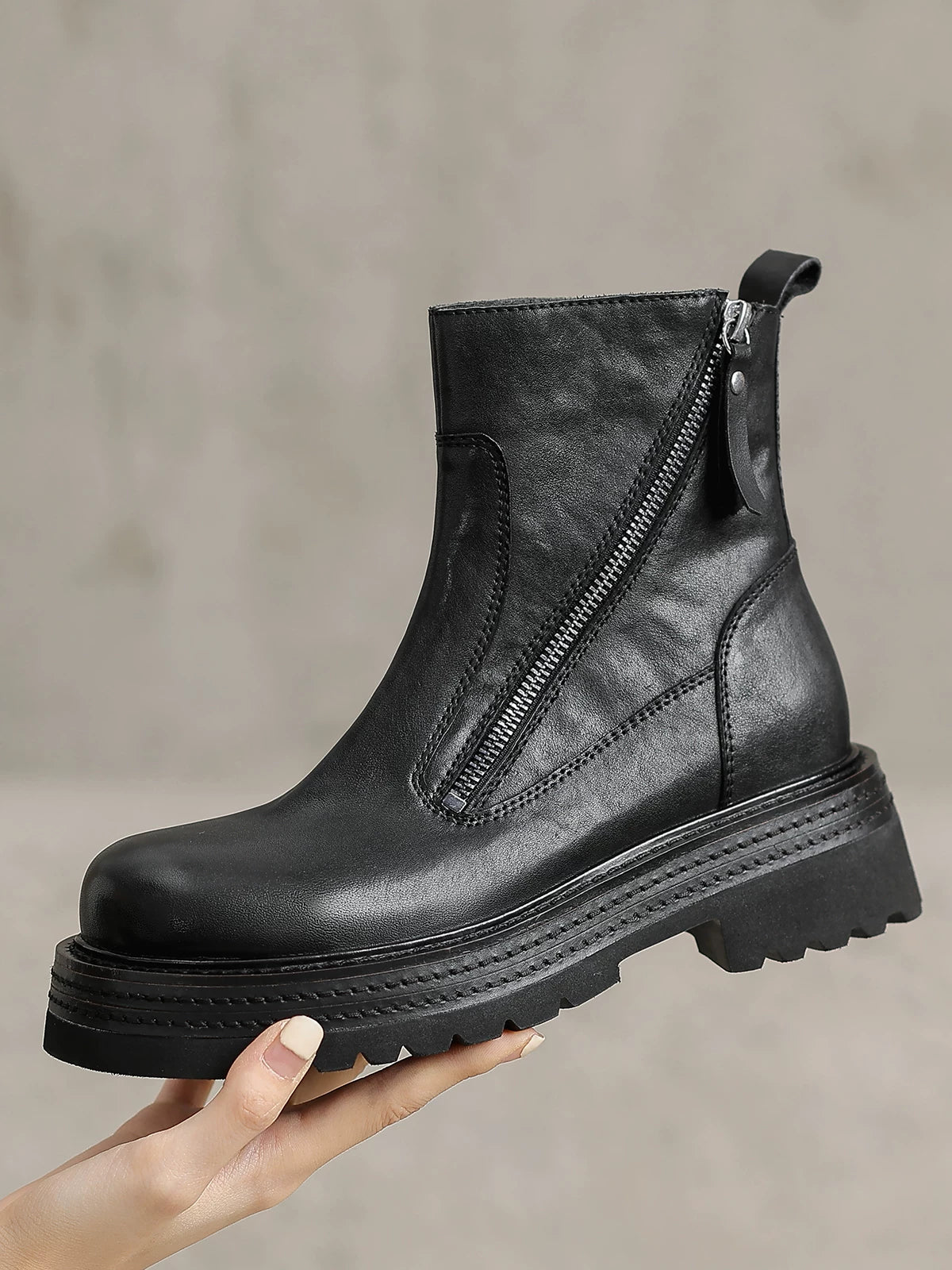 Women's Chunky Sole Leather Block Heel Zip Martin Combat Boots for Fall Outfits Streetwear Winter Office and Weekend Everyday Wear