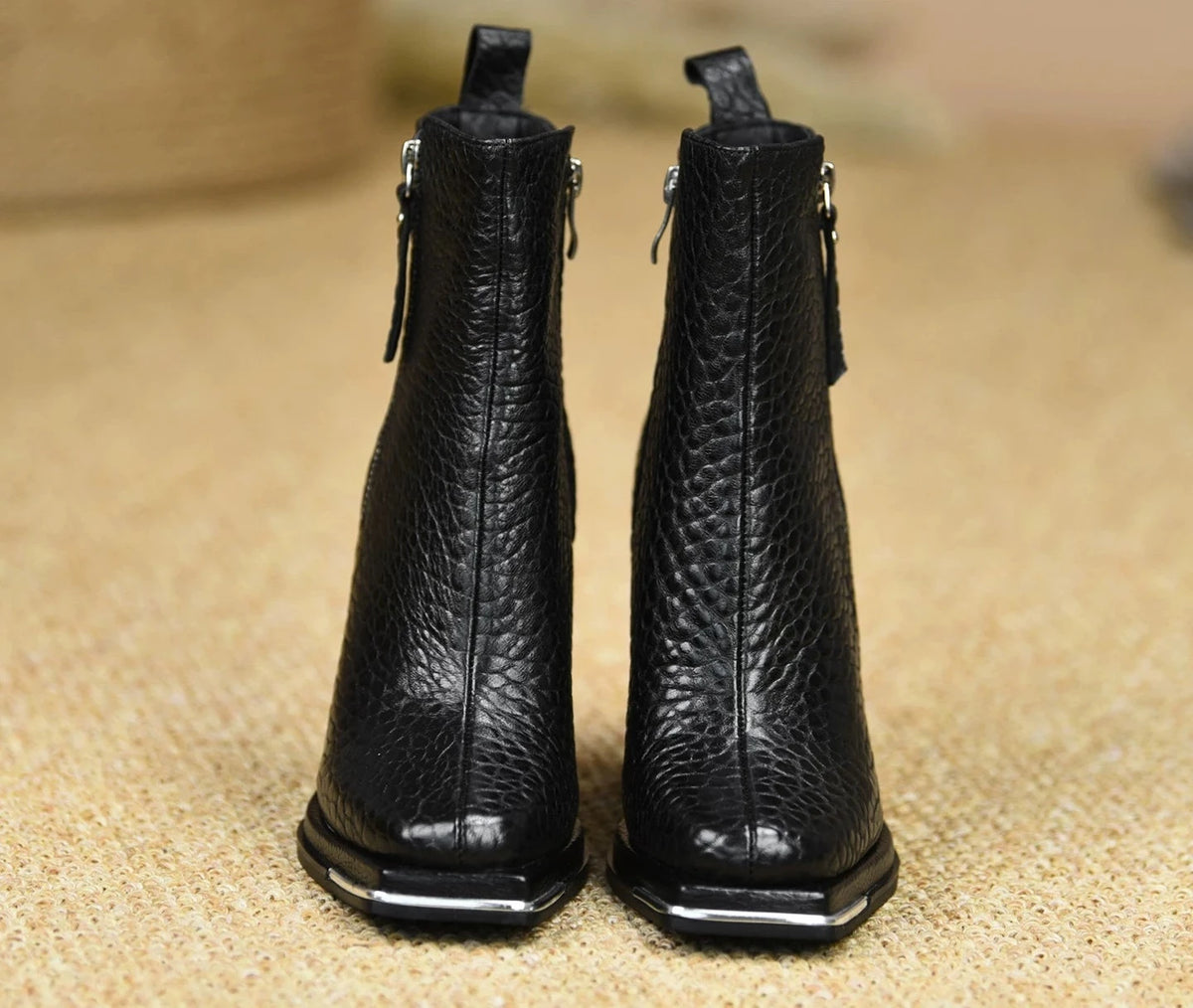 Black (fleece lining) / EU 34