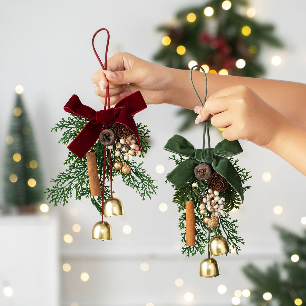 Christmas Jingle Bell Wreath Hanging Ornament, Festive Pinecone Bell Garland Decoration for Christmas Tree, Front Door and Holiday Home Party Decor