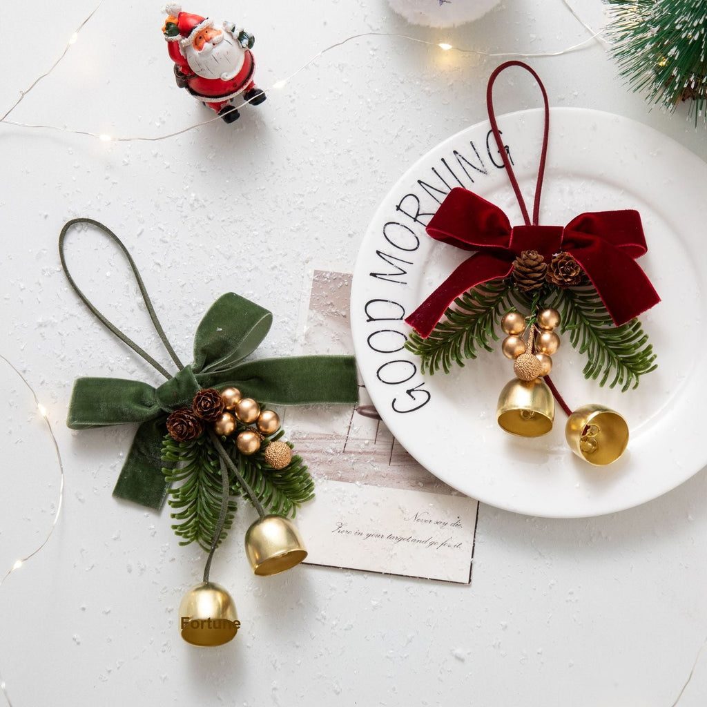 Christmas Jingle Bell Wreath Hanging Ornament, Festive Pinecone Bell Garland Decoration for Christmas Tree, Front Door and Holiday Home Party Decor