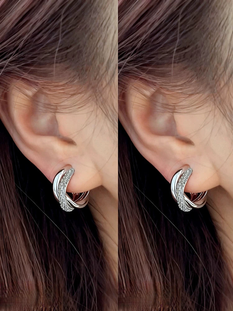 Stud earrings by Yoshan, detail view 4