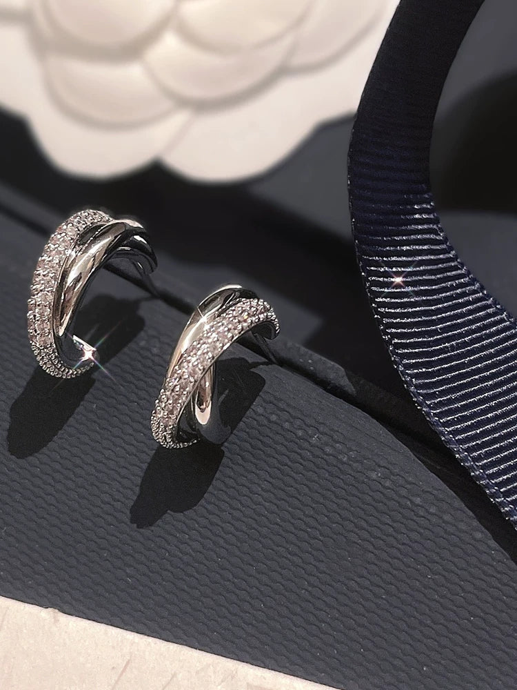 Stud earrings by Yoshan, detail view 5