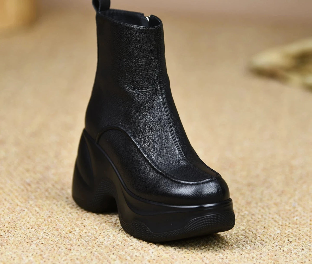 Black (fleece lining) / EU 34