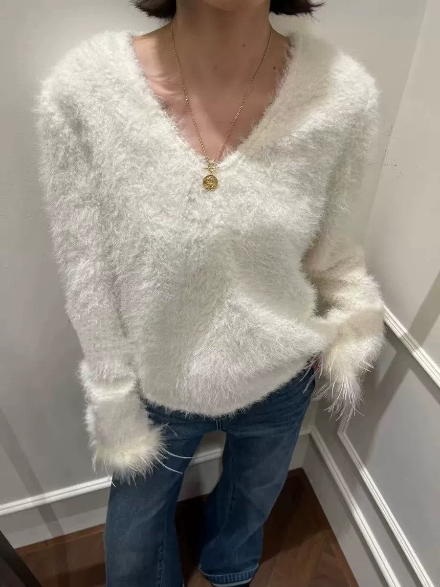Women's V-Neck Fall Winter Plush Oversized Relaxed Top Fashion Blouse Shirt for Office Outfits Business Casual Streetwear Weekend Everyday