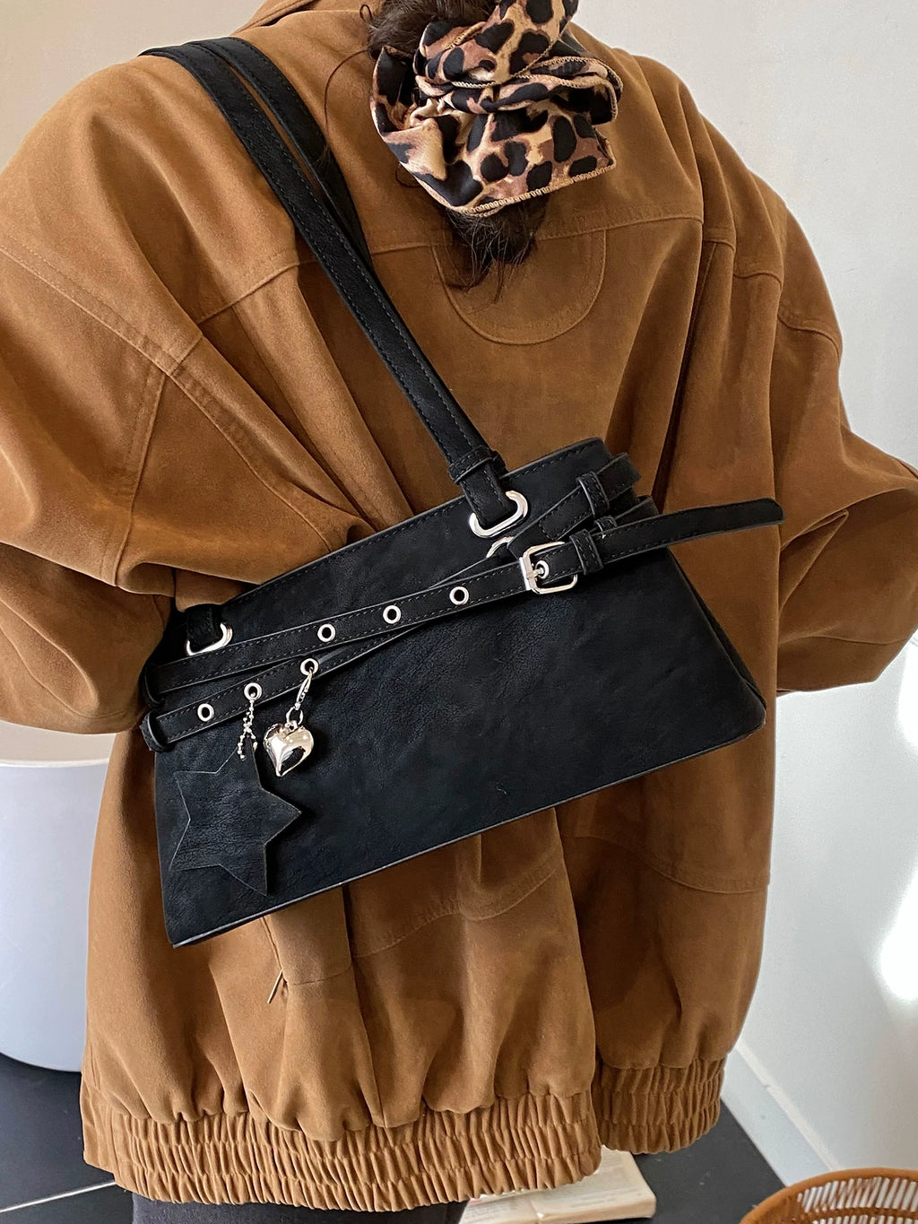 Women's Spring Summer Office Workwear Retro Baguette Bag Small Shoulder Purse Work Travel Everyday Purse