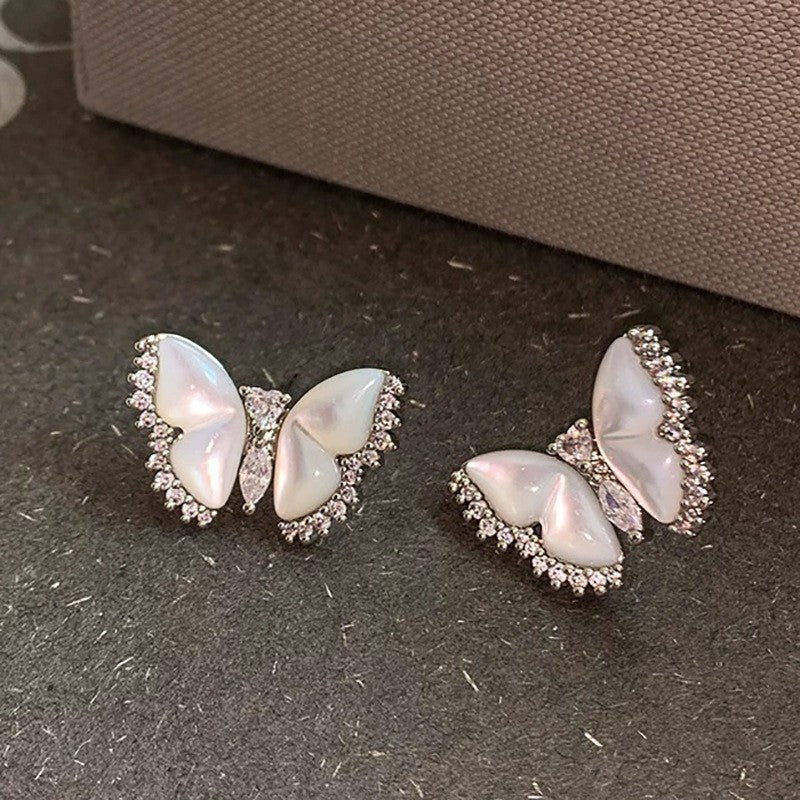 Cubic zirconia butterfly necklace by Yoshan, detail view 8
