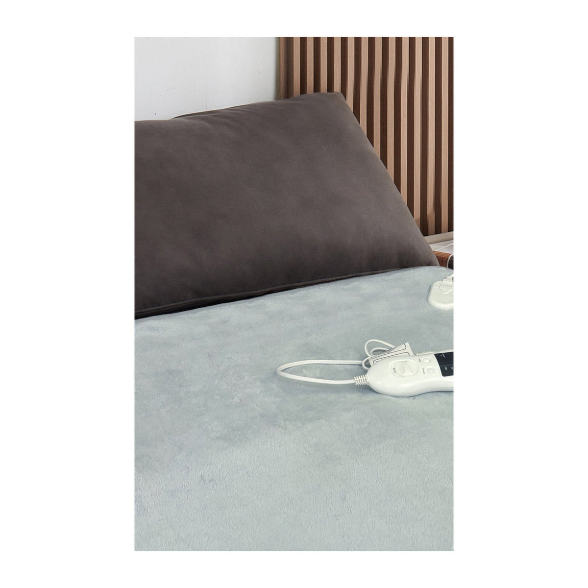 Wangfeng UB113A-D-S13 Double-Sided Flannel Heated Blanket with Temperature Controller for Winter Bedroom